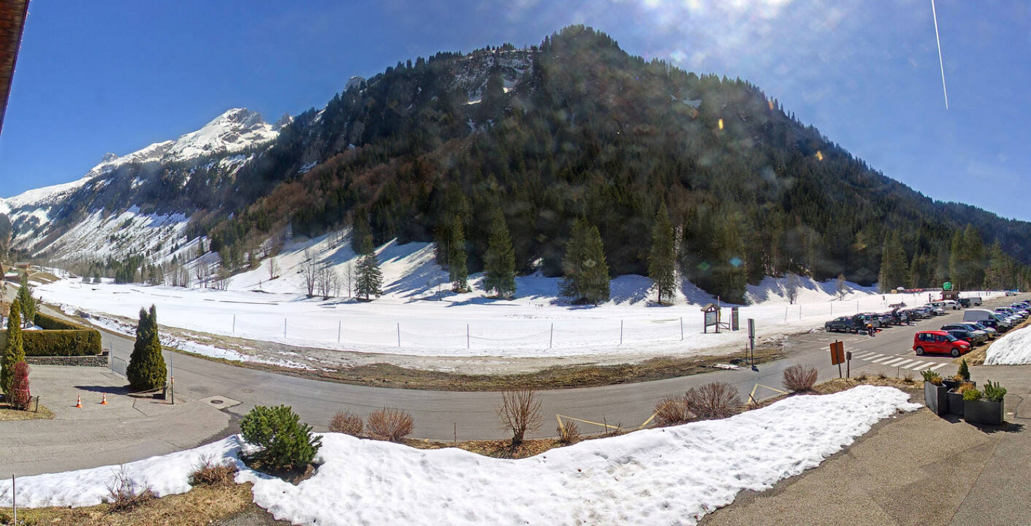 Webcam Le Grand-Bornand - Auberge Nordique Lormay - 1200 m