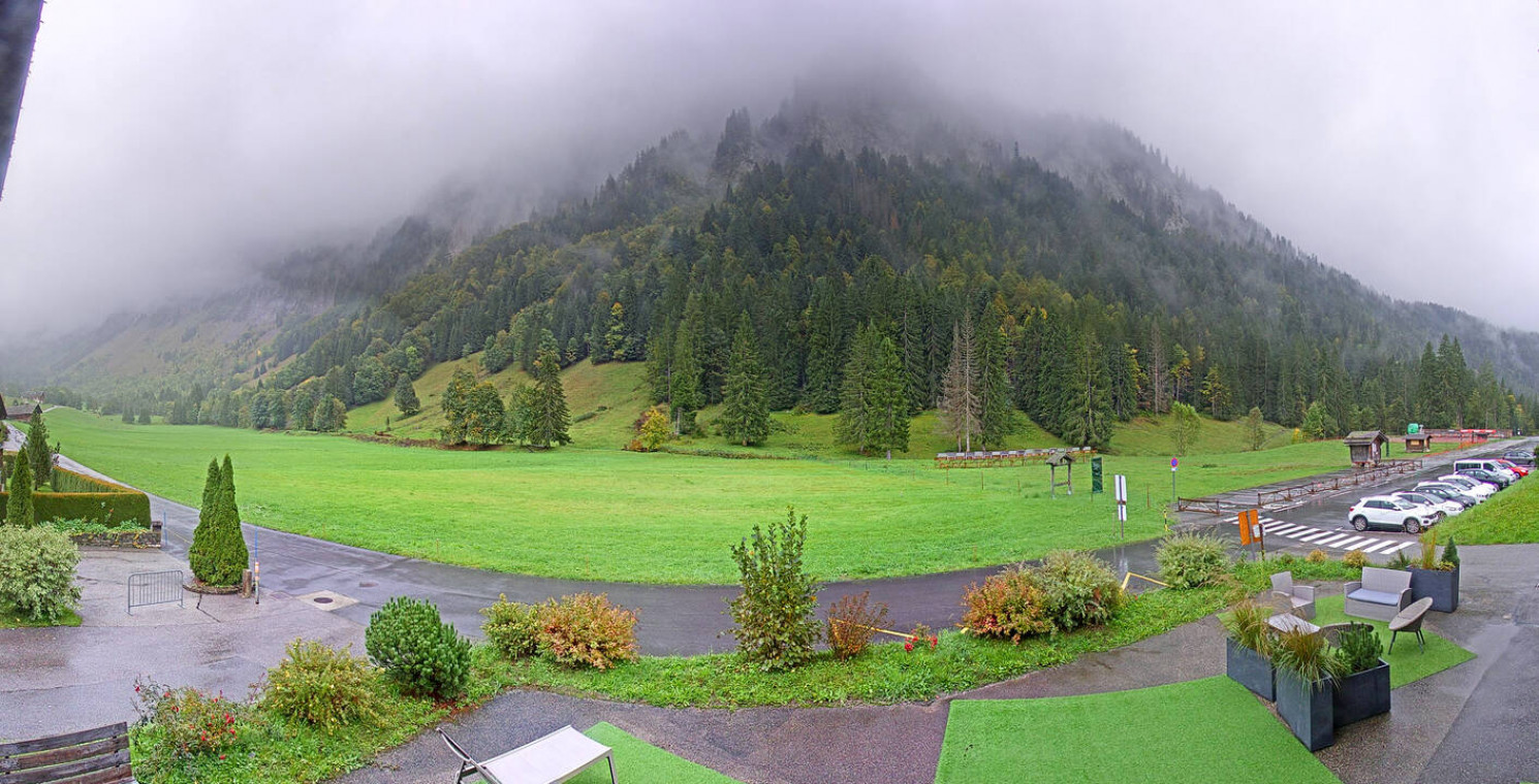 Webcam Le Grand-Bornand - Auberge Nordique Lormay - 1200 m